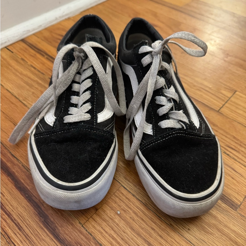 Black old skool vans- women’s